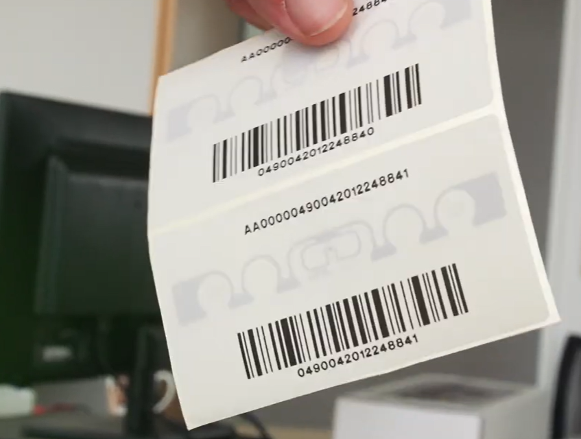 RFID-Transponder an einer industriellen Anlage